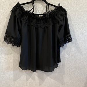 I.N. San Francisco off-the-shoulder top, Size Medium